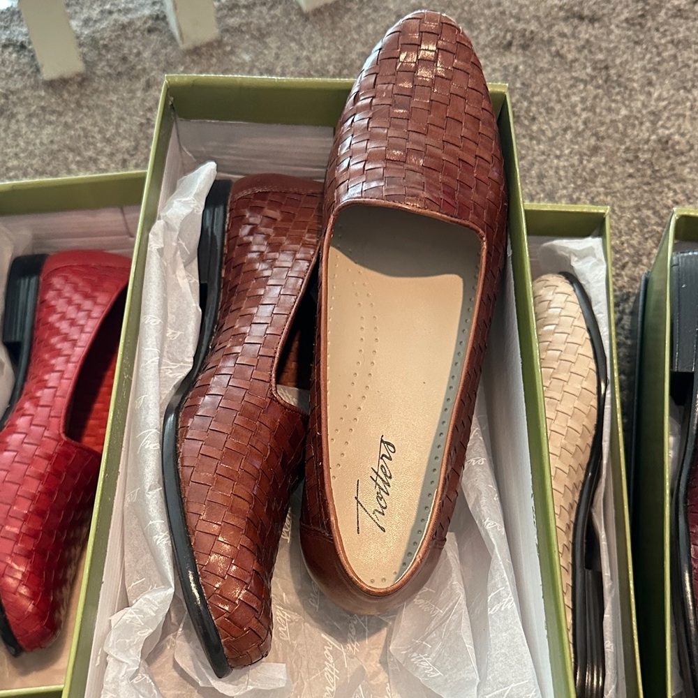 Trotters Chestnut Woven Leather Loafers